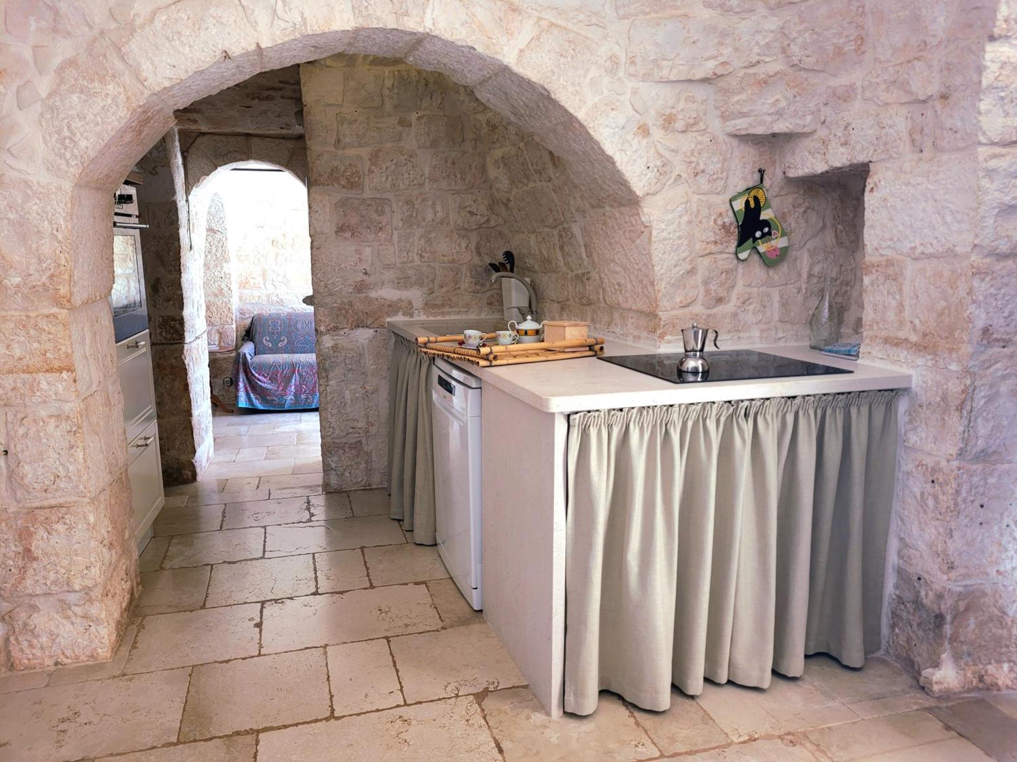 Trullo Bosco Libero Ostuni Villa Luaran gambar